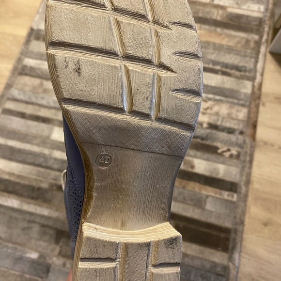 Cute Appropo booties in baby blue - Picture 3 of 5